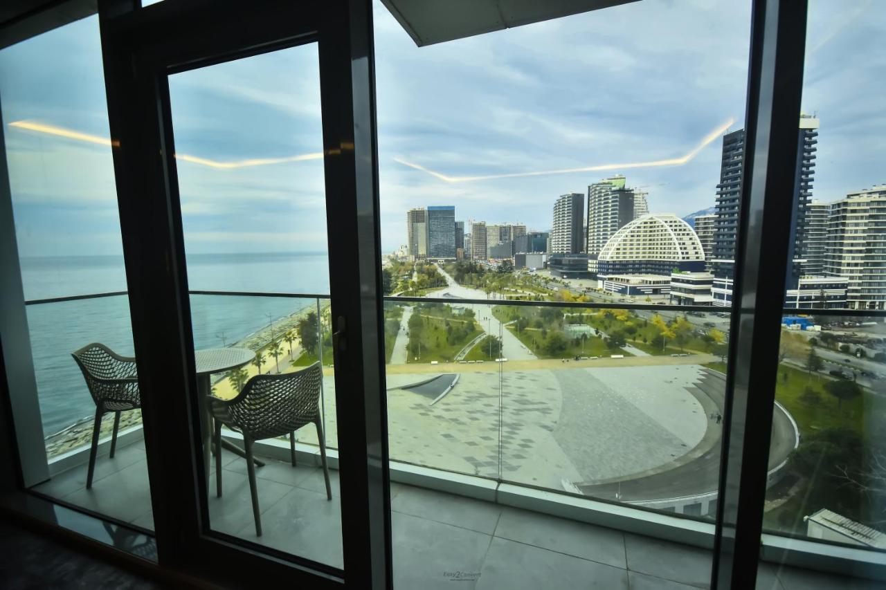 ホテル Batumi View Luxury エクステリア 写真